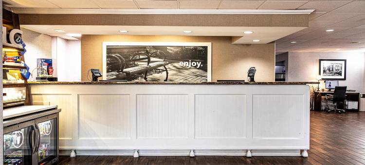 索尔兹伯里欢朋酒店(Hampton Inn Salisbury)图片