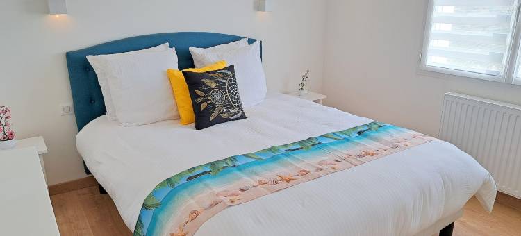 Holiday Home in Brittany with Sea Views图片