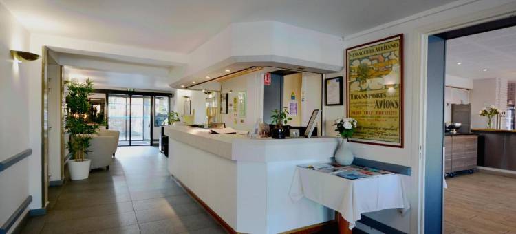 巴黎南维里埃夫里舒适酒店(Logis - Hôtel & Restaurant des Lacs Paris Sud)图片