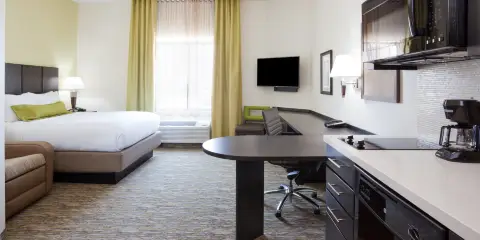 Candlewood Suites 迪金森ND by IHG