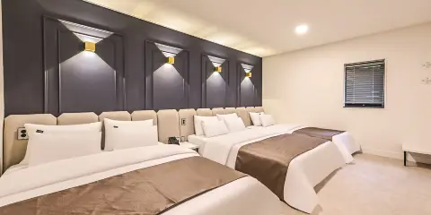 Maria Hotel
