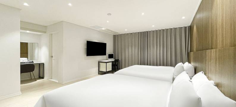 巴兰汀恩酒店(Ballantine Business Hotel)图片