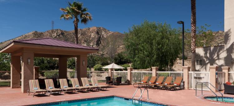 圣塔克拉利塔瓦伦西亚万怡酒店(Courtyard Santa Clarita Valencia)图片