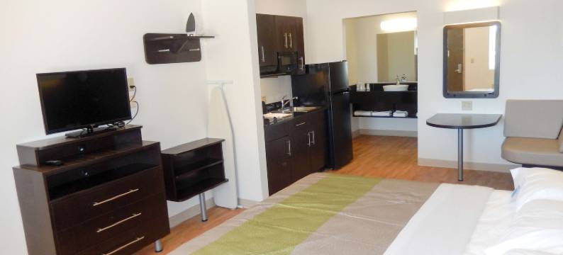 俄克拉何马城育空 6 号开放式公寓酒店(Studio 6 Yukon, OK)图片