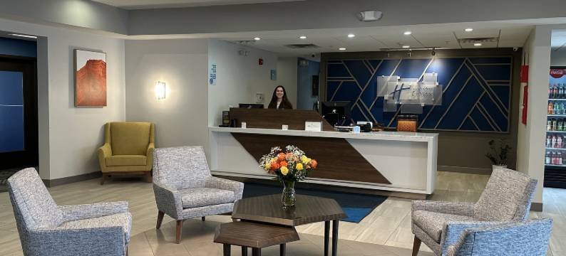 智选假日套房酒店梅里登(Holiday Inn Express & Suites MERIDEN by IHG)图片