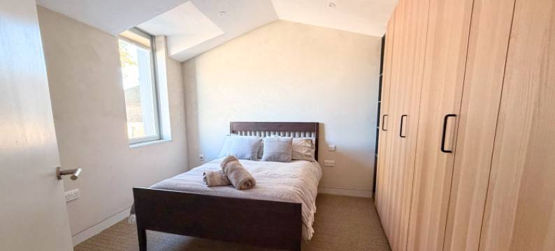 GuestReady Essential - Modern home with garden图片