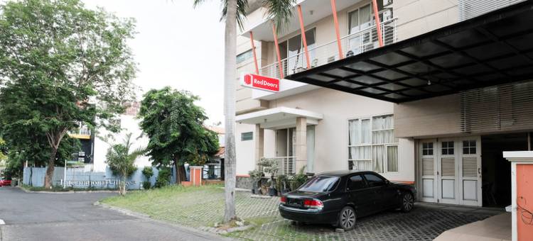 RedDoorz Near Unesa Citraland Surabaya图片