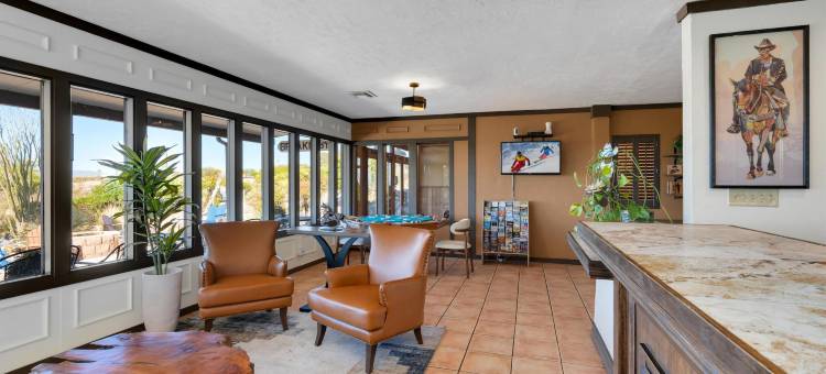 贝斯特韦斯特SureStay精选图姆斯顿瞭望山林小屋(Tombstone Lookout Lodge, SureStay Collection by Best Western)图片