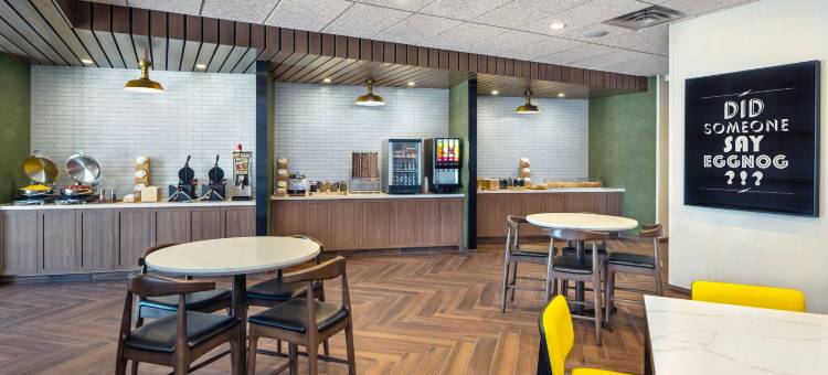 格雷文赫斯特慕斯科卡万枫酒店及套房(Fairfield Inn & Suites Gravenhurst Muskoka)图片