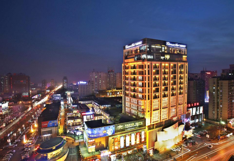 洛阳克丽司汀酒店外景图