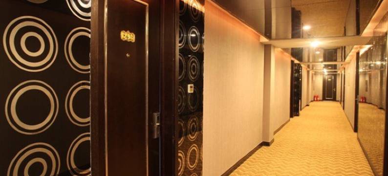 青岛九上大酒店图片