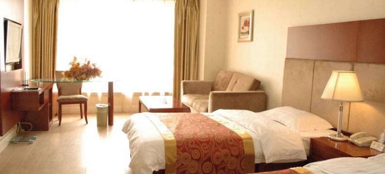 普照假日酒店(大连火车站中山广场店)图片