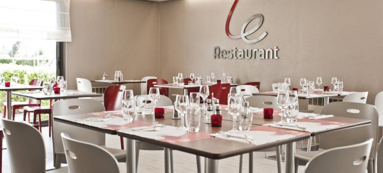 康铂尼布尔日诺德圣杜查德酒店(Campanile Bourges Nord - Saint Doulchard)图片
