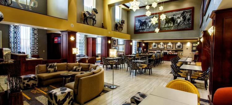 斯塔顿希尔顿欢朋酒店(Hampton Inn & Suites Staten Island)图片