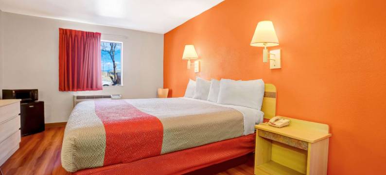 新墨西哥艾斯帕诺拉 6 号汽车旅馆(Motel 6 Espanola, NM)图片