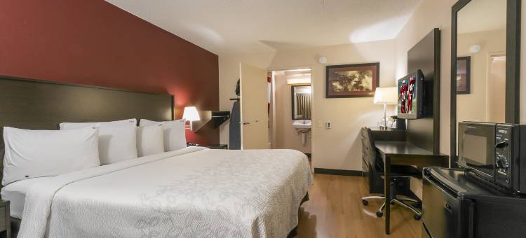 红顶PLUS酒店-哥伦布都柏林(Red Roof Plus+ Columbus - Dublin)图片