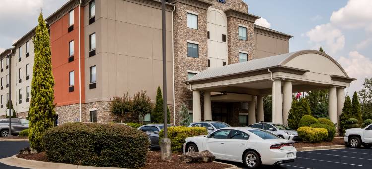 智选假日套房酒店亚特兰大西南的费尔本(Holiday Inn Express & Suites Atlanta Southwest-Fairburn)图片