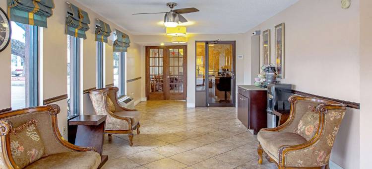 利夫奥克 I-10 283 号出口凯艺套房酒店(Quality Inn & Suites Live Oak I-10 Exit 283)图片