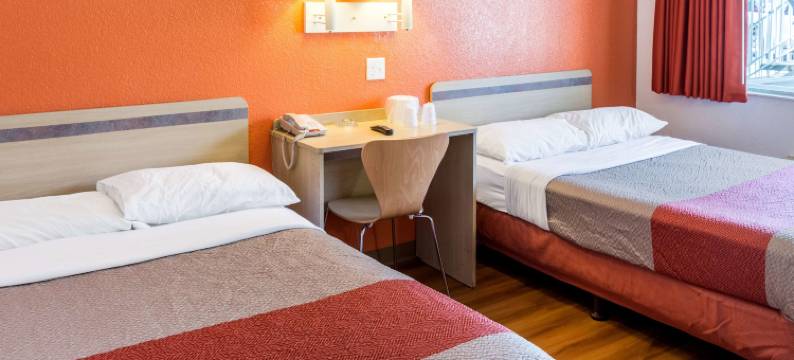 贝克斯菲尔德会议中心6号汽车旅馆(Motel 6 Bakersfield, CA - Convention Center)图片