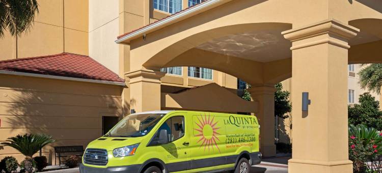 休斯敦布什国际机场东拉昆塔温德姆套房酒店(La Quinta Inn & Suites by Wyndham Houston Bush Intl Airpt E)图片