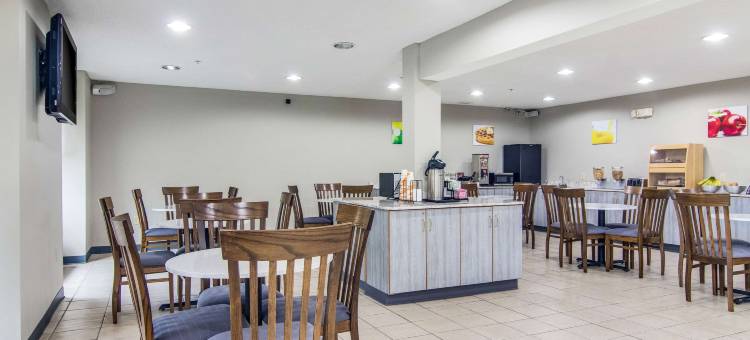 格罗夫城-奥特莱斯购物中心罗德威套房酒店(Quality Inn & Suites Grove City-Outlet Mall)图片
