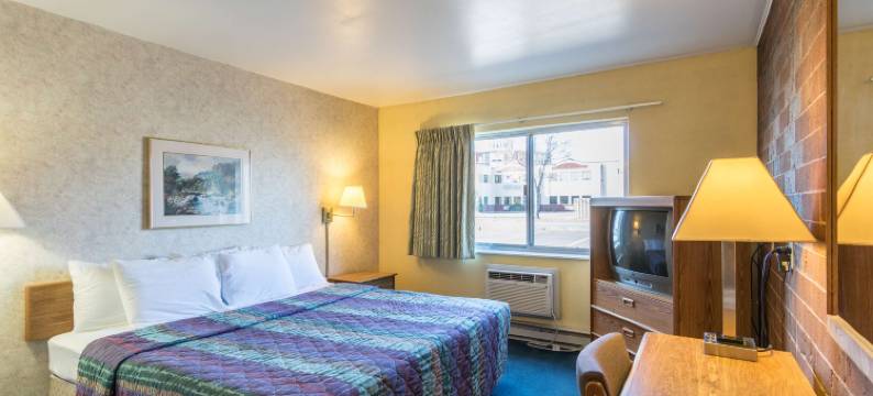 威斯康星州欧克莱尔汽车旅馆(Motel 6 Eau Claire, WI)图片