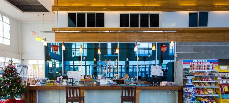 滨江大酒店(Riverside Hotel)图片