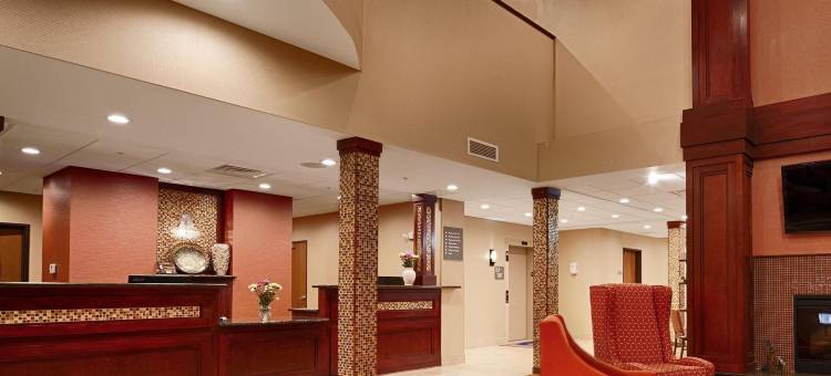 芬格湖群贝斯特韦斯特优质套房酒店(Best Western Plus Finger Lakes Inn  Suites)图片