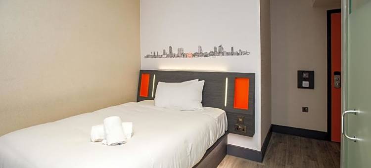 伦敦肖迪奇易捷酒店(easyHotel London City Shoreditch)图片