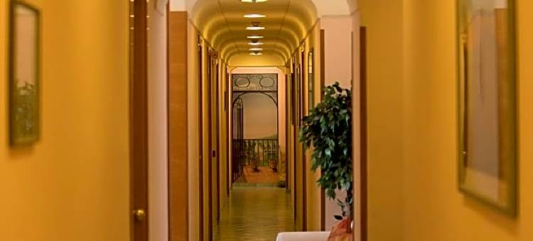 波腾萨酒店(Hotel Potenza)图片
