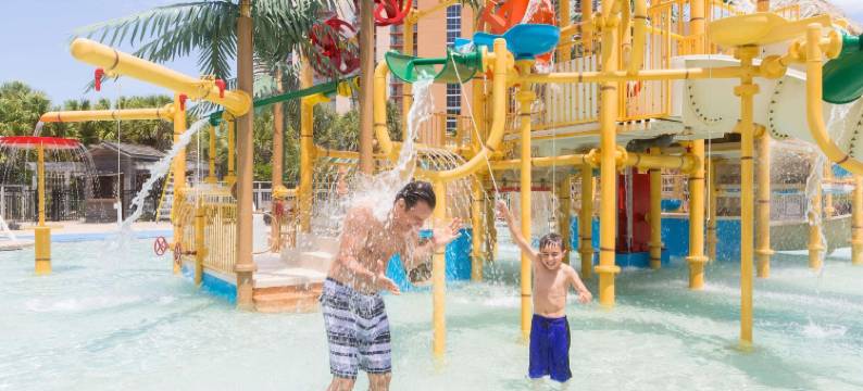 皇家棕榈公寓(Royale Palms Condominiums)图片