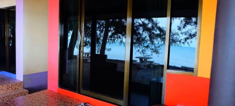 鲁恩阿伦度假村(Roong Arun Resort)图片