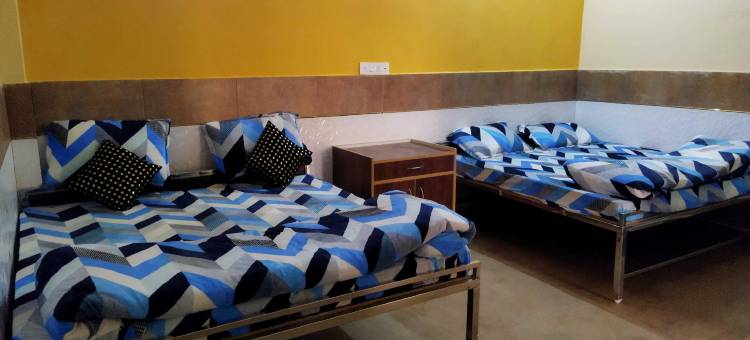 Pop 85307 Hotel Four Seaons图片