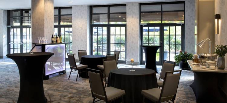 华盛顿贝塞斯达希尔顿安泊酒店(Embassy Suites by Hilton Bethesda Washington DC)图片
