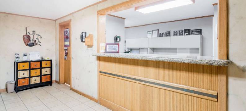 戴德伍德温德姆速8酒店(Super 8 by Wyndham Deadwood/Black Hills Area)图片