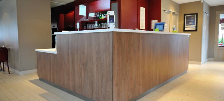 里昂东康铂酒店-圣艾修伯里机场(Campanile Lyon Est - AÉROPORT Saint EXUPÉRY)图片