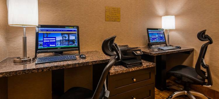 埃斯特万贝斯特韦斯特优质套房酒店(Best Western Plus Estevan Inn  Suites)图片