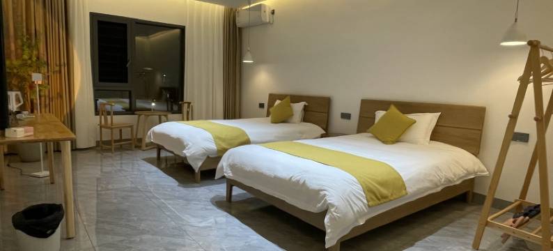 傍山云宿公寓(凤凰路分店)图片