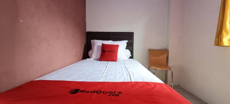 红门-财富酒店-瓦兰达马拉米斯街-万鸦老(RedDoorz @ Fortune Hotel Jalan Walanda Maramis Manado)图片