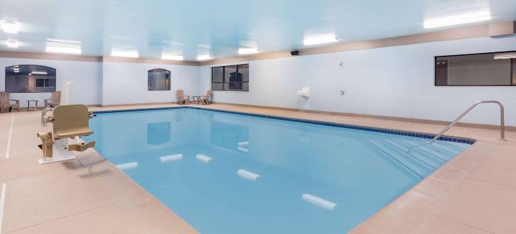 马里斯维尔-休伦港地区速8酒店(Super 8 by Wyndham Marysville/Port Huron Area)图片