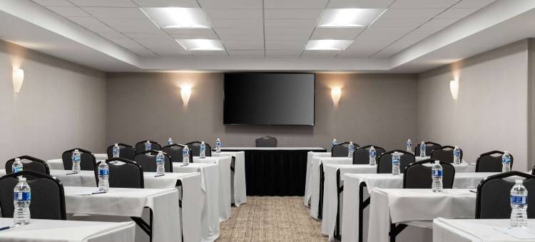 希尔顿逸林酒店-匹兹堡机场(DoubleTree by Hilton Hotel Pittsburgh Airport)图片