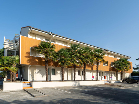 罗什福尔滨海贝斯特韦斯特Sure酒店