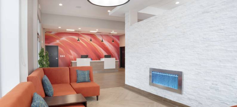 莫比尔贝斯特韦斯特优质酒店及套房(Best Western Plus Mobile Inn  Suites)图片