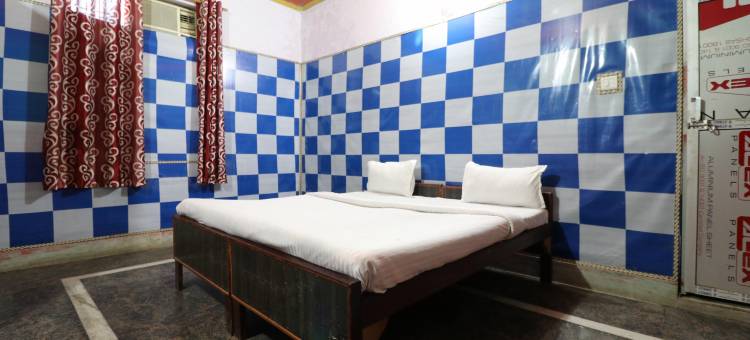 Capital O Honey Hotel图片