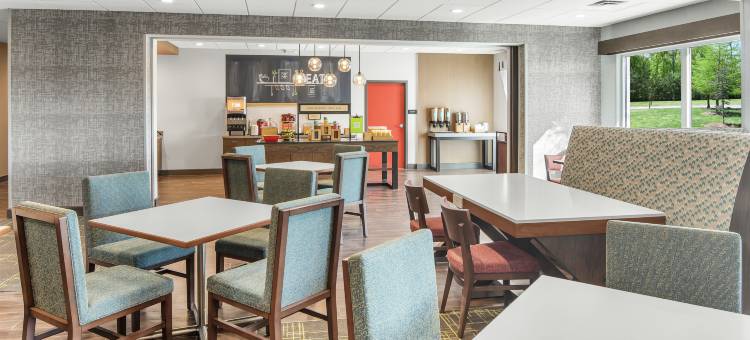 阿德里安欢朋套房酒店(Hampton Inn & Suites Adrian)图片