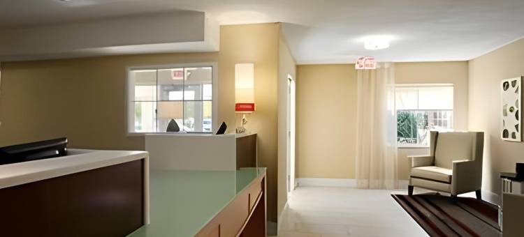 北布鲁克惠灵美茵斯坦套房酒店(MainStay Suites Northbrook Wheeling)图片