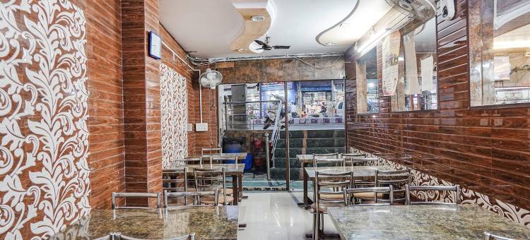 瑟尔万酒店(Hotel Sarwan)图片