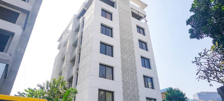 Fabhotel 埃默森公寓(FabHotel Emersion Residency - High Street Near Laxman Nagar, Baner)图片