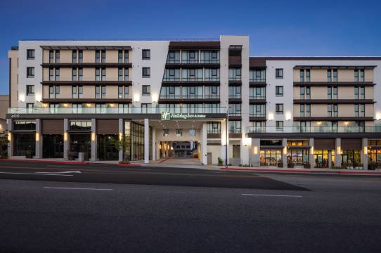 洛杉矶蒙特利公园假日套房酒店(Holiday Inn & Suites Monterey Park - Los Angeles)