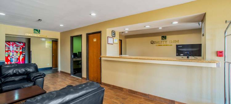 卡本代尔大学区凯艺酒店(Quality Inn Carbondale University Area)图片